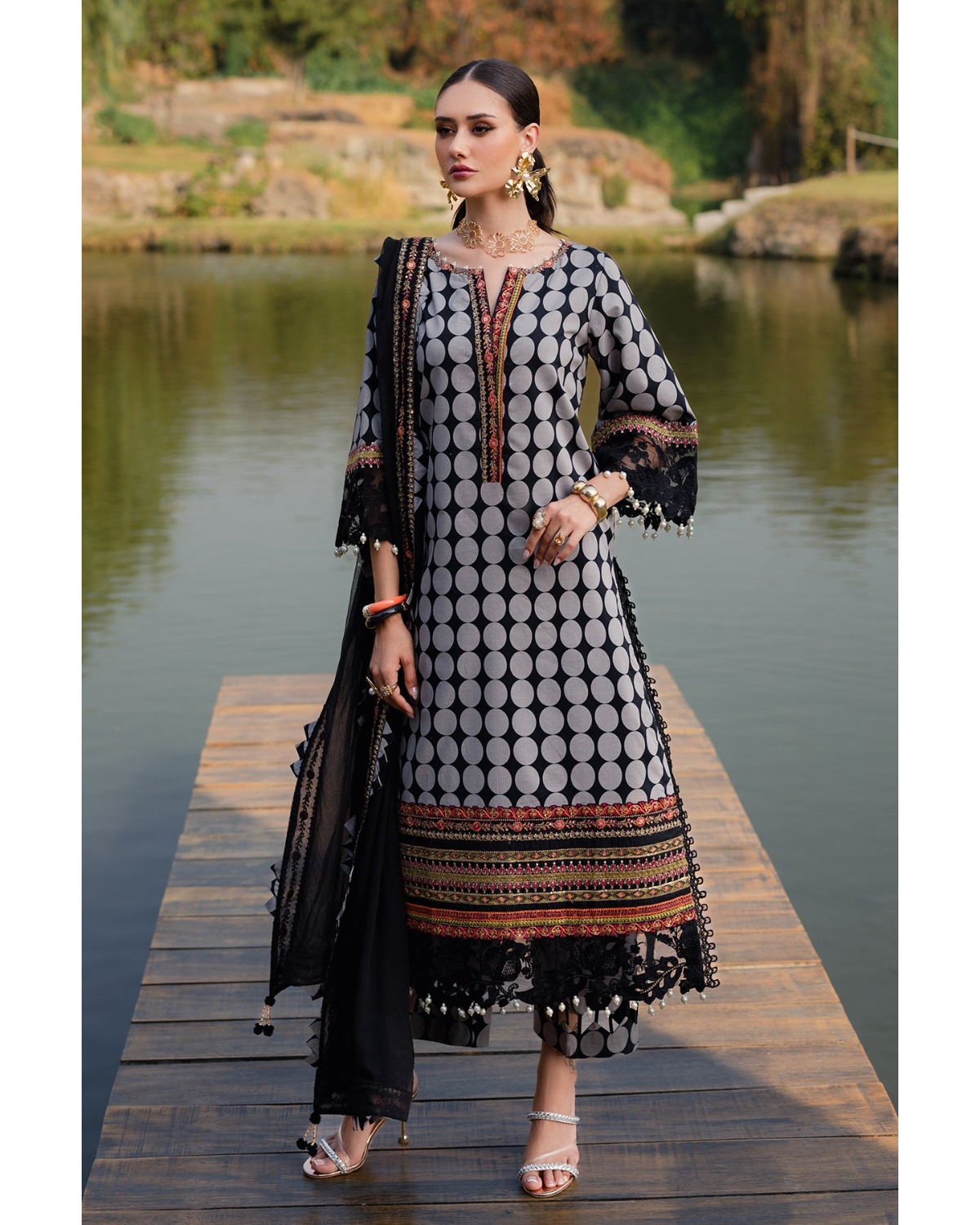 Charizma CQ5-01 Lawn Collection